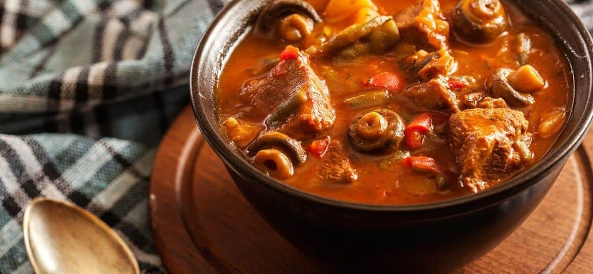 Recipes - Lamb and mushroom hotpot