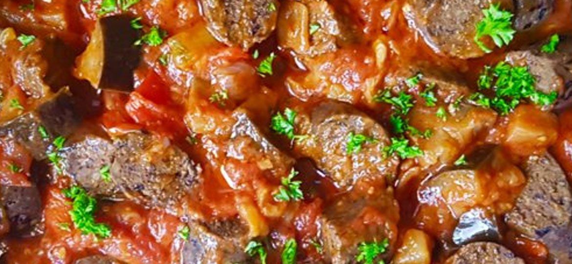 Black beans with sausages