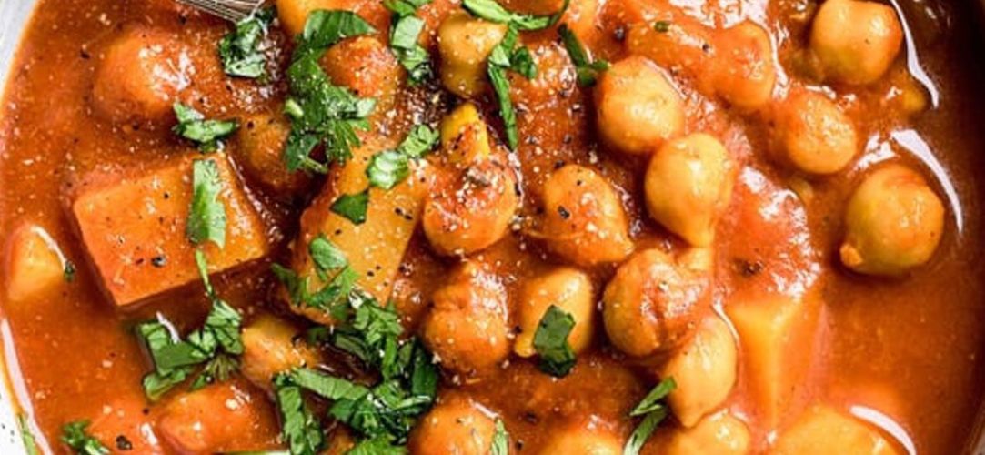 Garlic, Tomato, Chickpea Stew